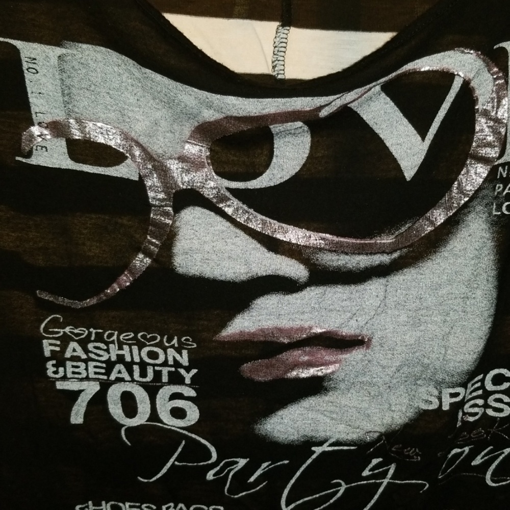 Shirt - Picture 2 of 4